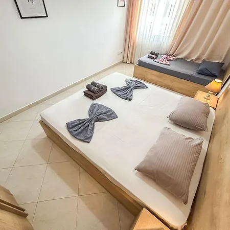 801 Vibes Apartman