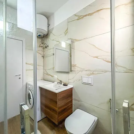 801 Vibes Apartman *