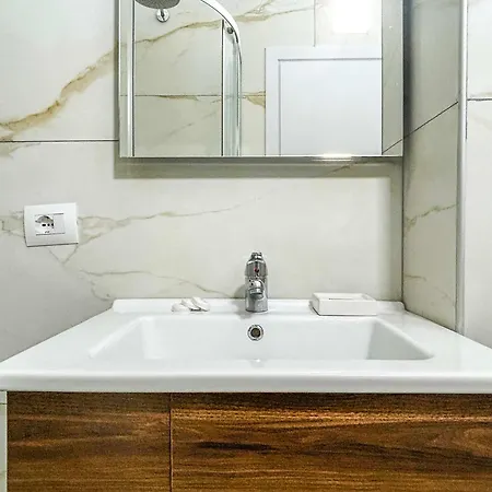 Apartment 801 Vibes *